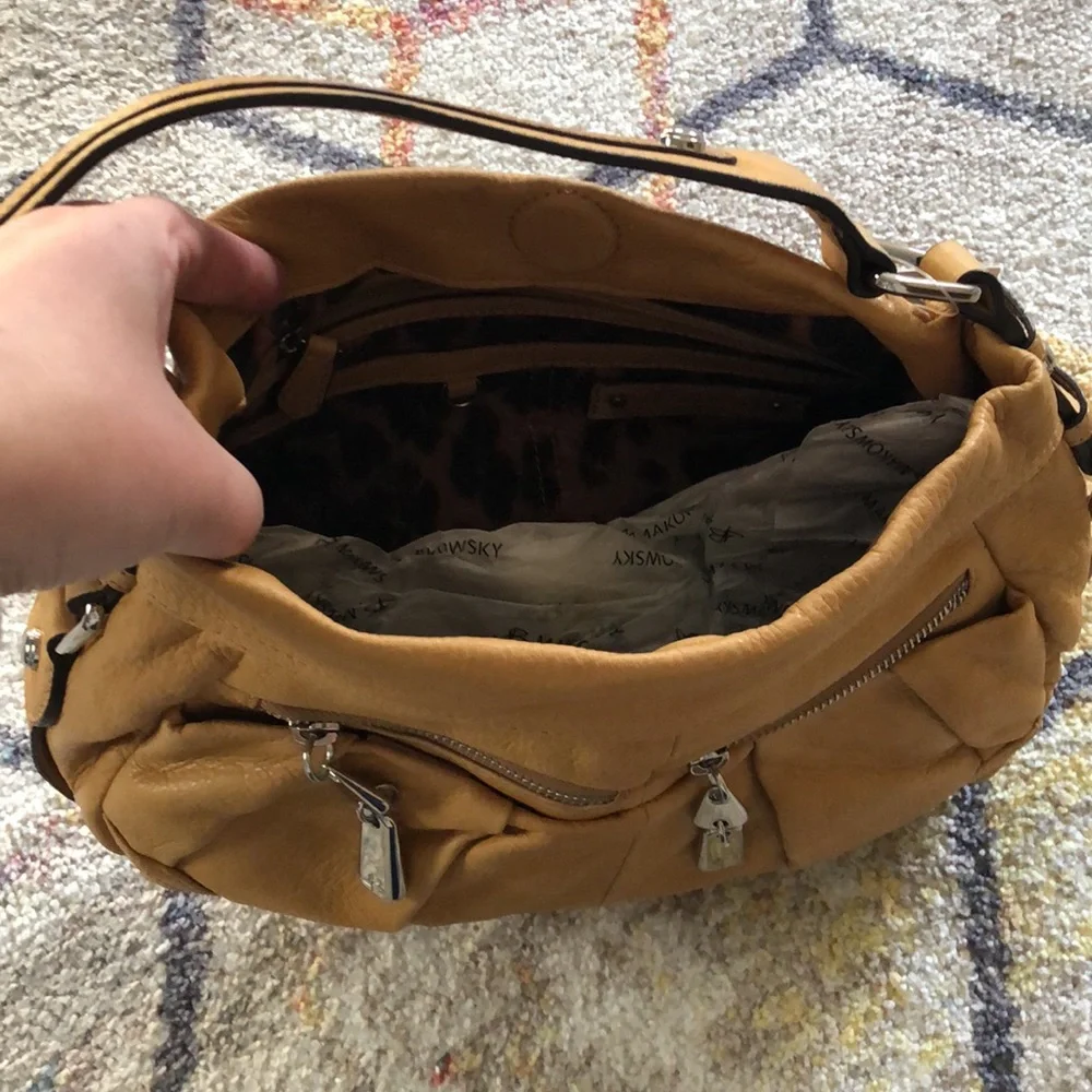 B. Makowsky Purse - Picture 5 of 11